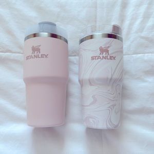 2 Stanley 20 oz Quencher Flowstate Tumblers.